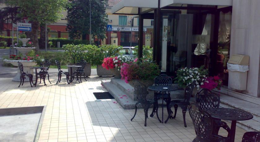 Hotel Ariston Mestre Exterior foto